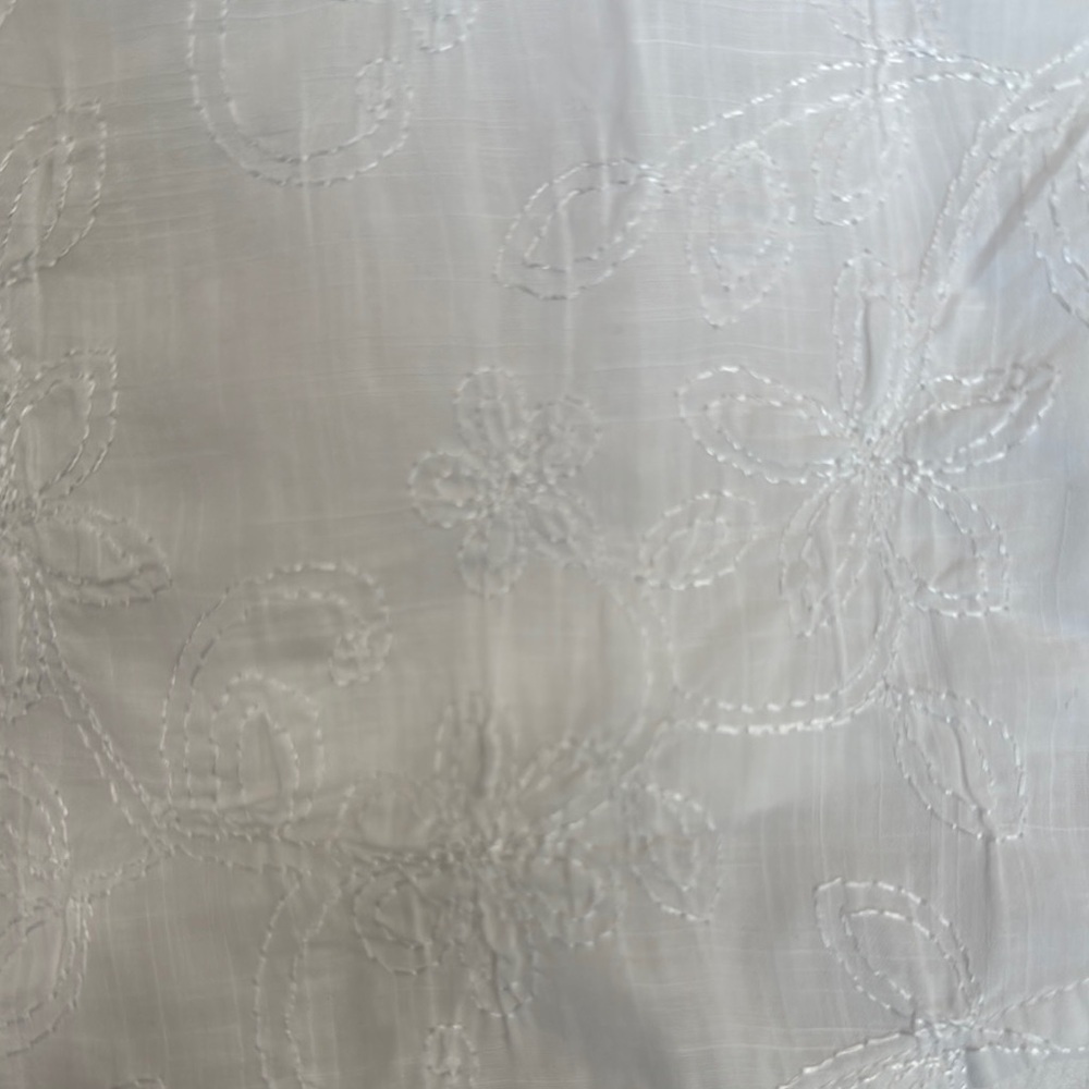 Ellen Tracy 100%Cotton Floral Embroidered White Button Down Shirt Size 14 - Picture 6 of 8